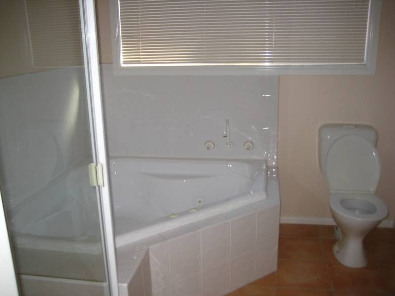 38 Cromford Crescent, Narre Warren South VIC 3805