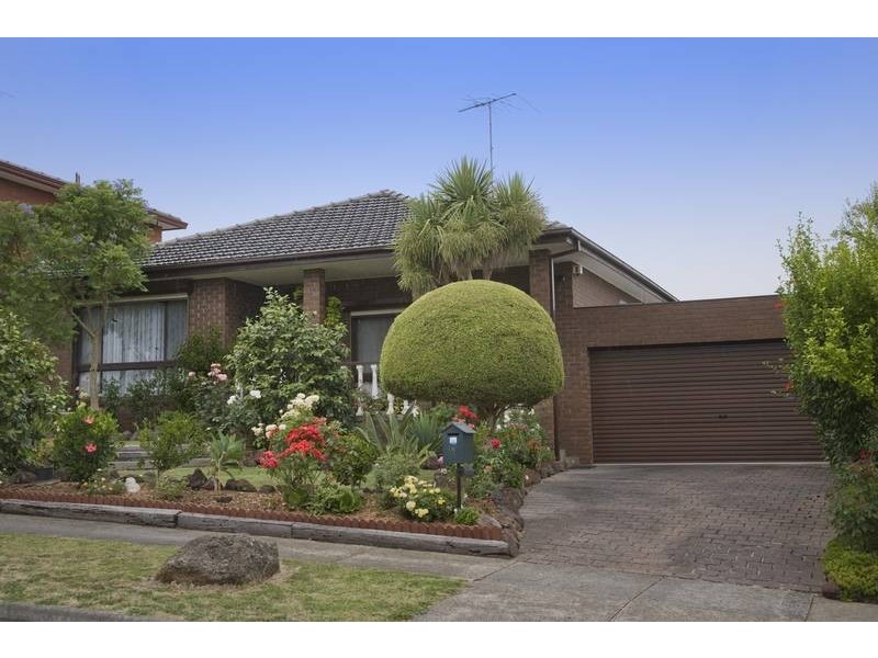 16 Little Boy Rise, Endeavour Hills VIC 3802
