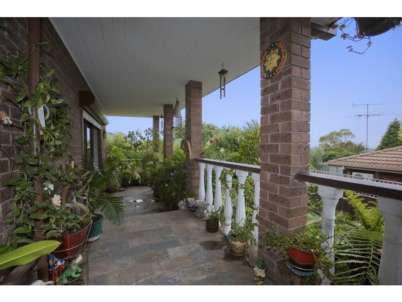 16 Little Boy Rise, Endeavour Hills VIC 3802