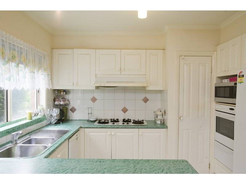 2 Daffodil Court, Endeavour Hills VIC 3802