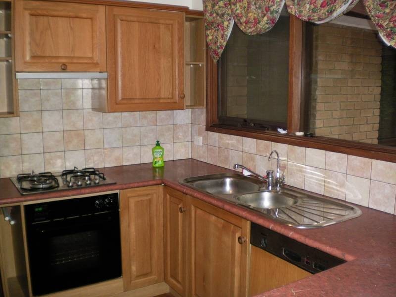 34 Monkhouse Avenue, Endeavour Hills VIC 3802