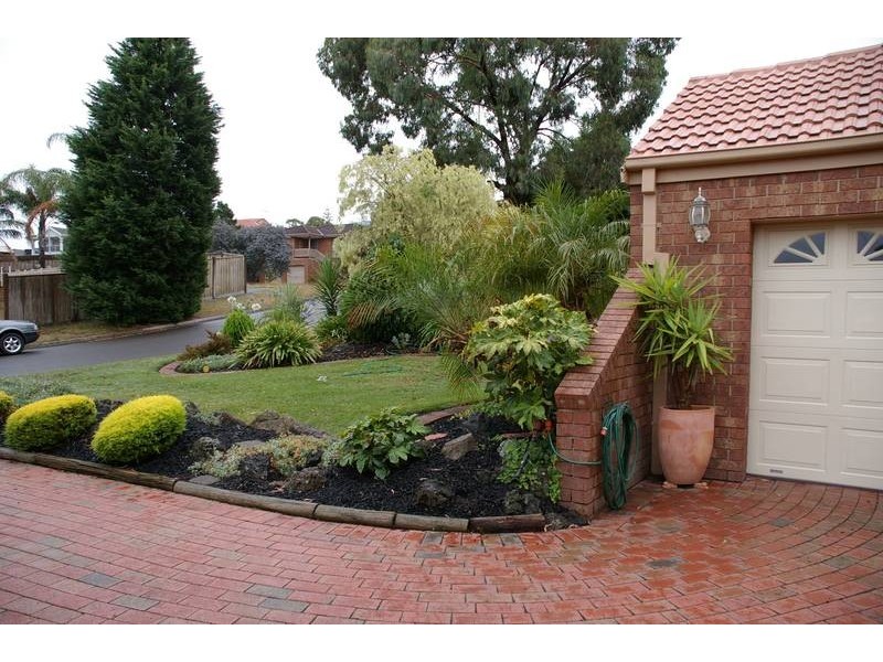 2 Astran Court, Endeavour Hills VIC 3802