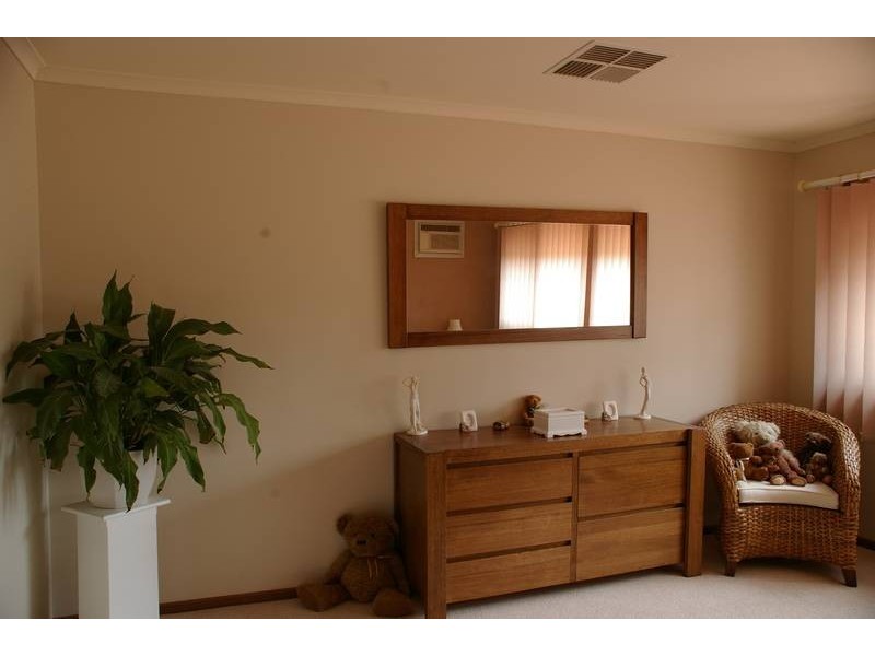 2 Astran Court, Endeavour Hills VIC 3802