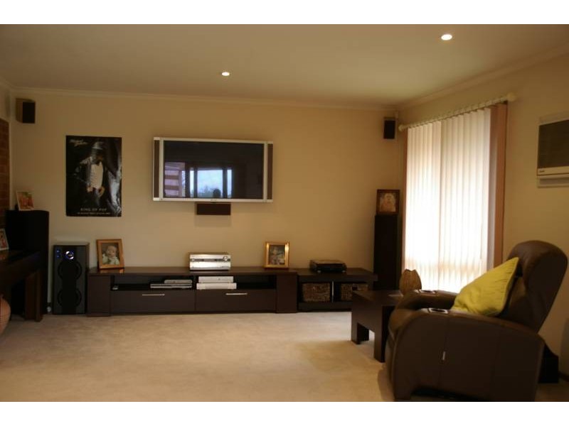 2 Astran Court, Endeavour Hills VIC 3802