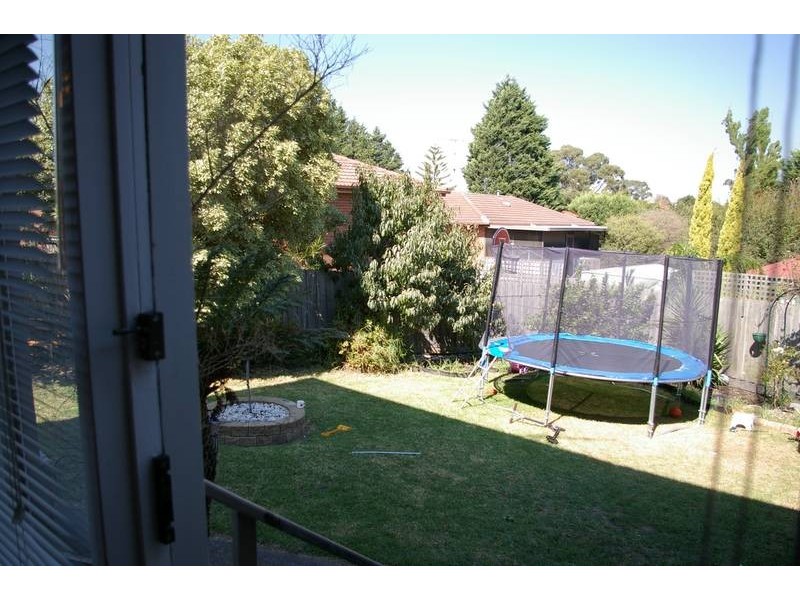 9 Barker Court, Endeavour Hills VIC 3802