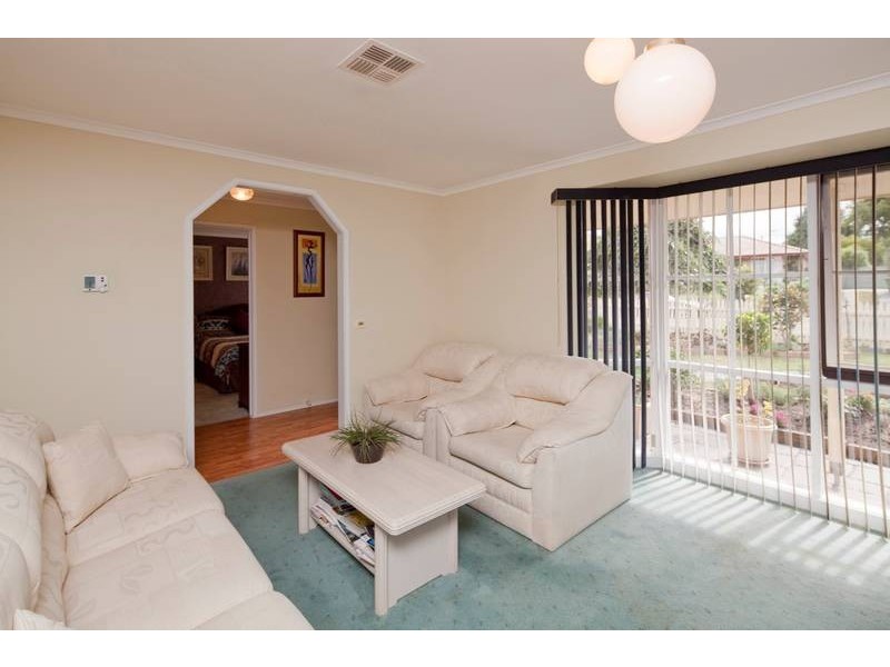 1 Florence Ave, Berwick VIC 3806