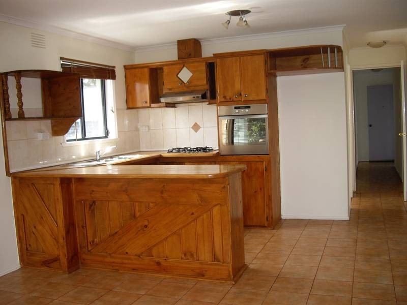 3 Lachlan Drive, Endeavour Hills VIC 3802