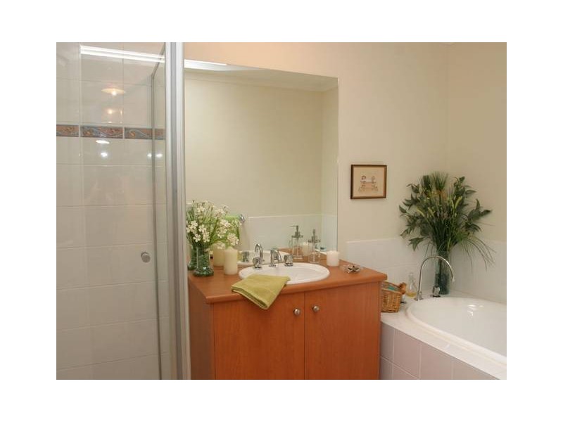 21 Osmington Circle, Narre Warren South VIC 3805