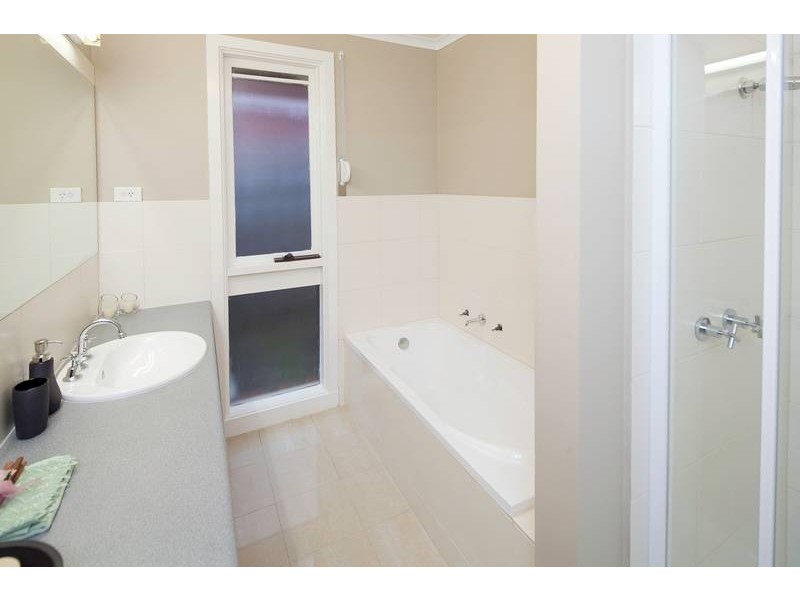 4 Good John Court, Endeavour Hills VIC 3802