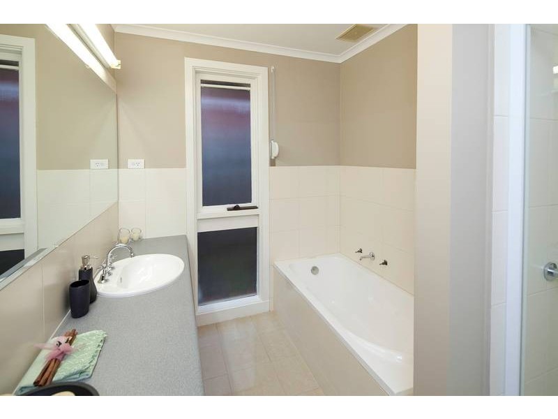 4 Good John Court, Endeavour Hills VIC 3802