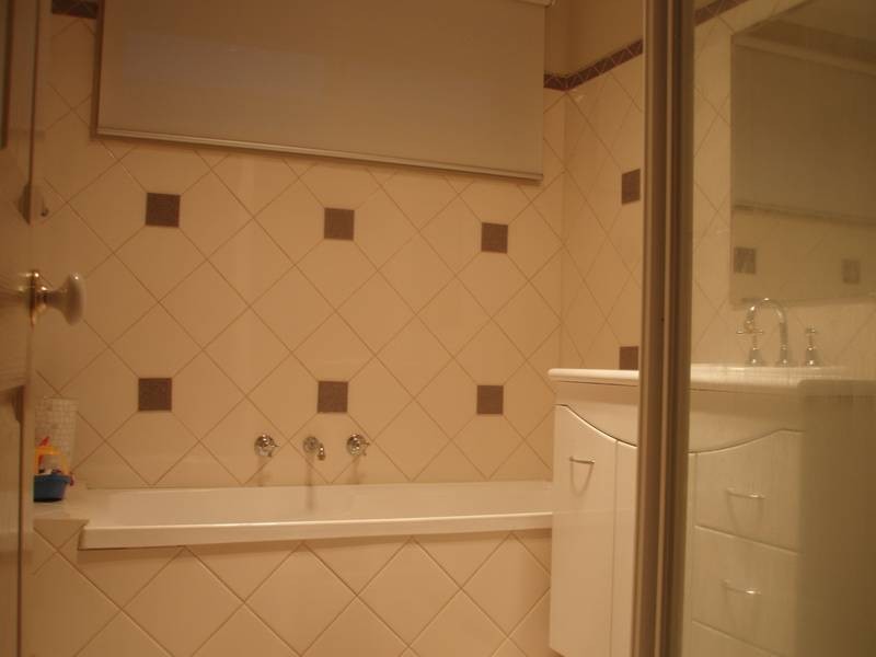 43 Robert Molyneux Ave, Endeavour Hills VIC 3802