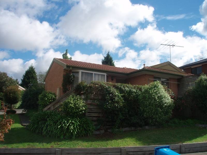 1/34 John Hunter Drive, Endeavour Hills VIC 3802