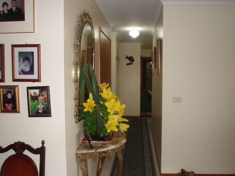 1/34 John Hunter Drive, Endeavour Hills VIC 3802