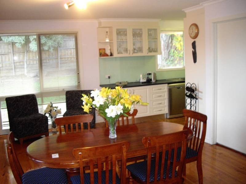 2 Barker Court, Endeavour Hills VIC 3802