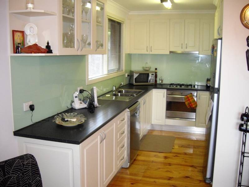 2 Barker Court, Endeavour Hills VIC 3802