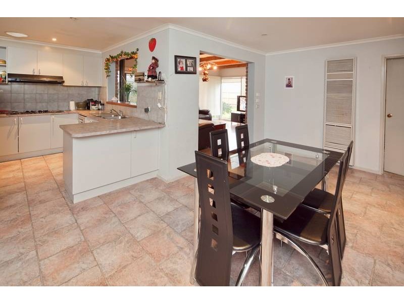 26 Temby Close, Endeavour Hills VIC 3802