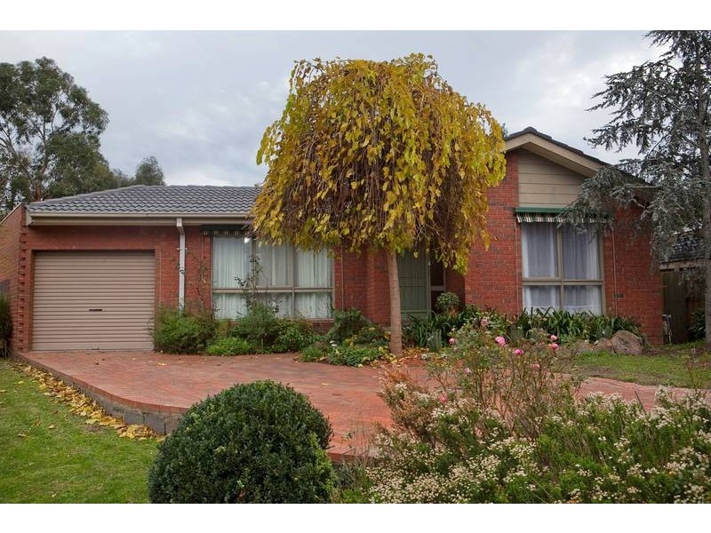 7 McKillop Place, Endeavour Hills VIC 3802