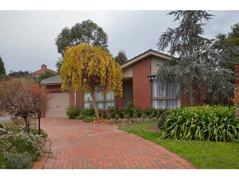 7 McKillop Place, Endeavour Hills VIC 3802
