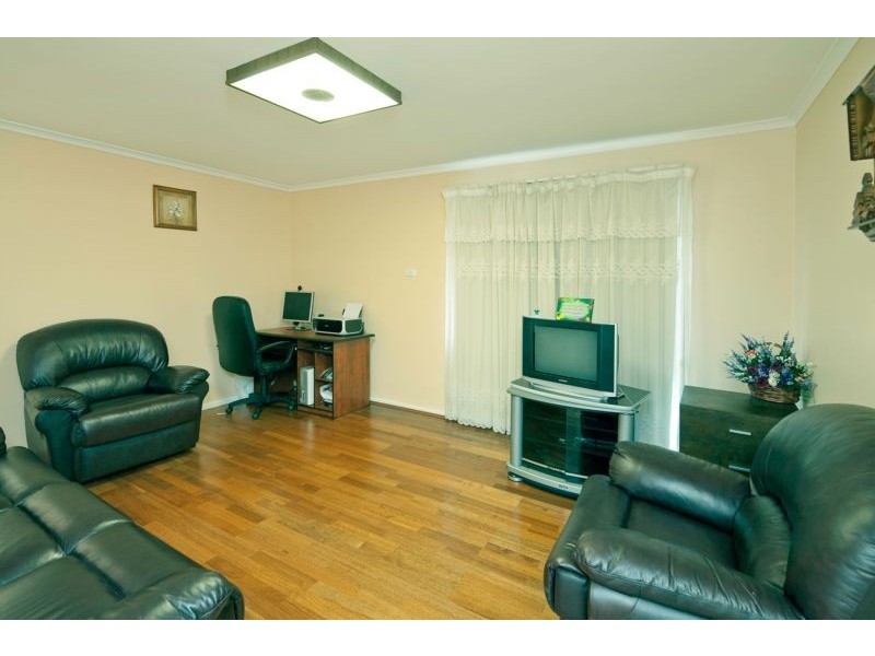 23 Sienna Crescent, Endeavour Hills VIC 3802