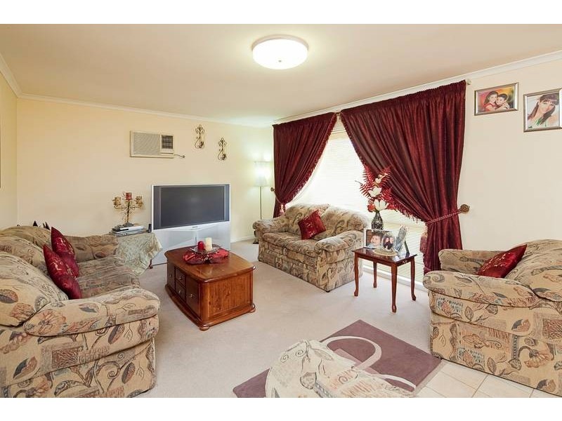 28 Inverness Street, Endeavour Hills VIC 3802