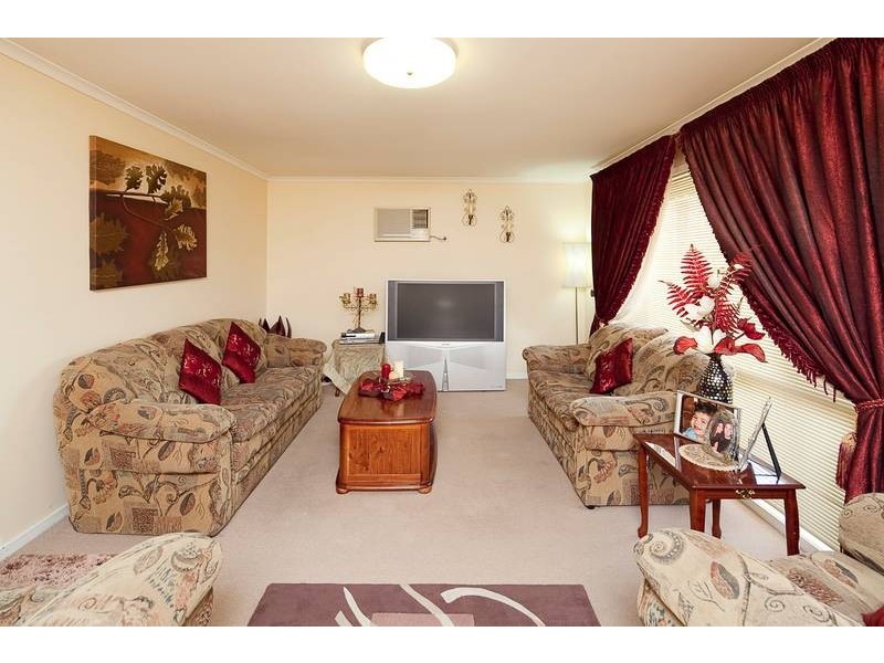 28 Inverness Street, Endeavour Hills VIC 3802