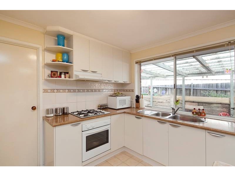 28 Inverness Street, Endeavour Hills VIC 3802