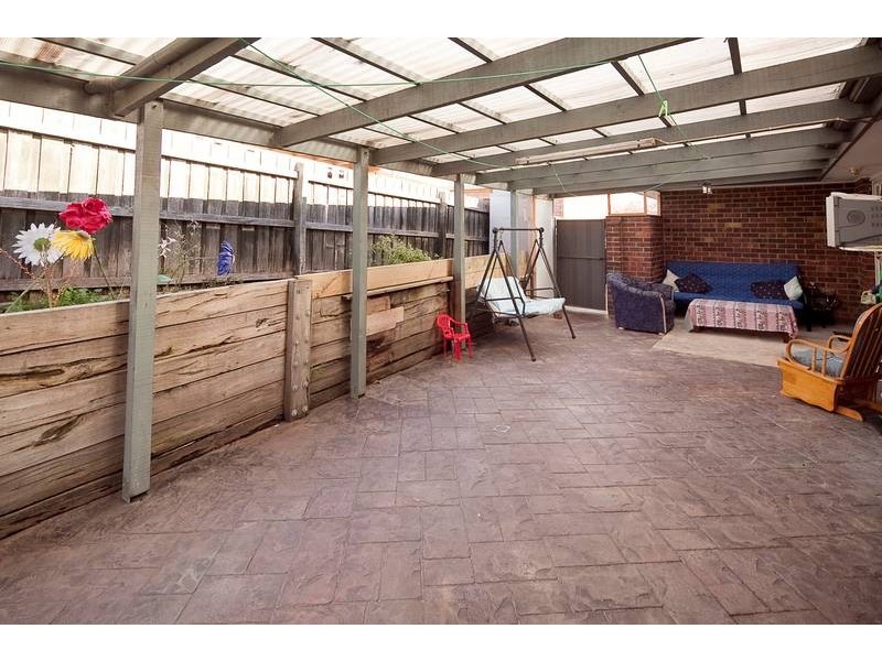 28 Inverness Street, Endeavour Hills VIC 3802