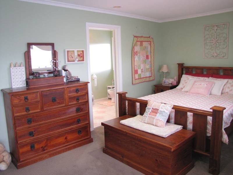 13 Kassan Gardens, Endeavour Hills VIC 3802