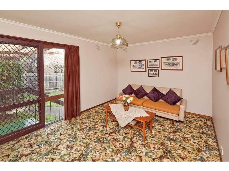 8 Edis Court, Endeavour Hills VIC 3802