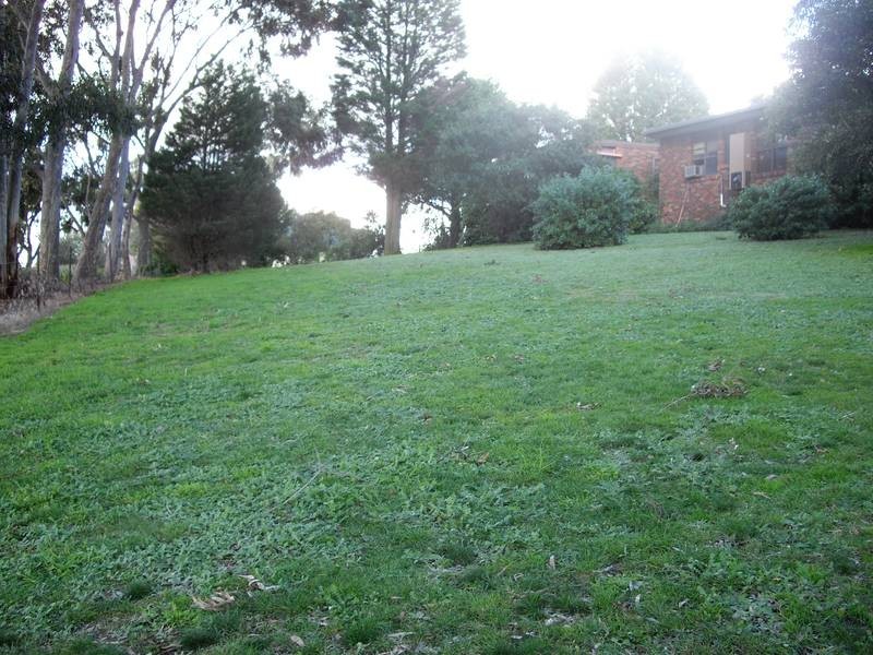 307 Hallam North Road, Lysterfield South VIC 3156