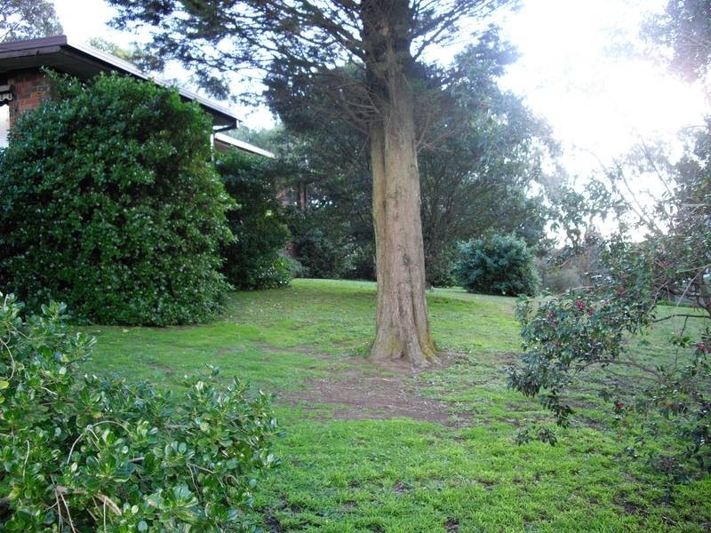 307 Hallam North Road, Lysterfield South VIC 3156