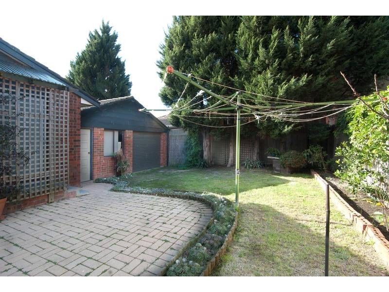 1 Rita Court, Endeavour Hills VIC 3802