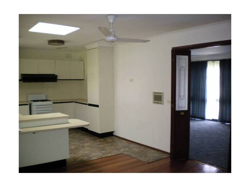 6 Griffiths Court, Dandenong North VIC 3175