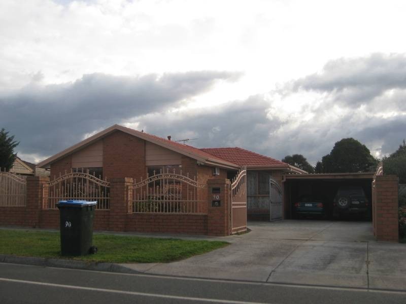 90 Shetland Street, Endeavour Hills VIC 3802