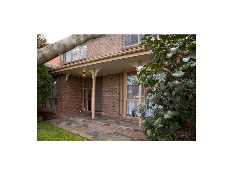 265 James Cook Drive, Endeavour Hills VIC 3802