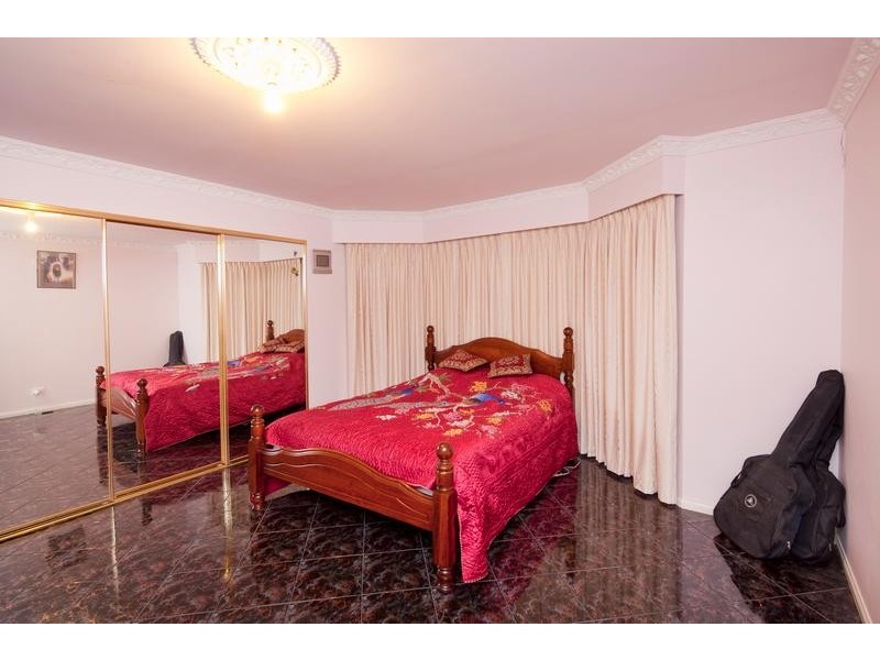 36 David Collins Drive, Endeavour Hills VIC 3802