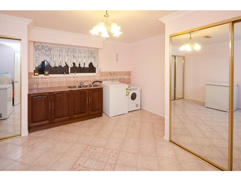 36 David Collins Drive, Endeavour Hills VIC 3802