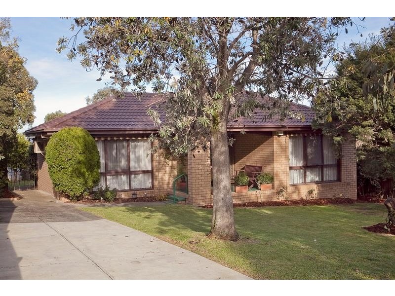 8 Edis Court, Endeavour Hills VIC 3802