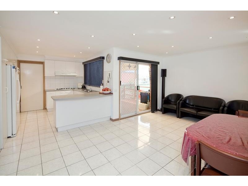 1 Edward Freeth Drive, Endeavour Hills VIC 3802