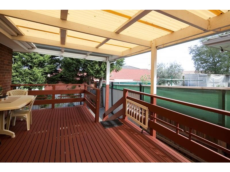 1 Edward Freeth Drive, Endeavour Hills VIC 3802