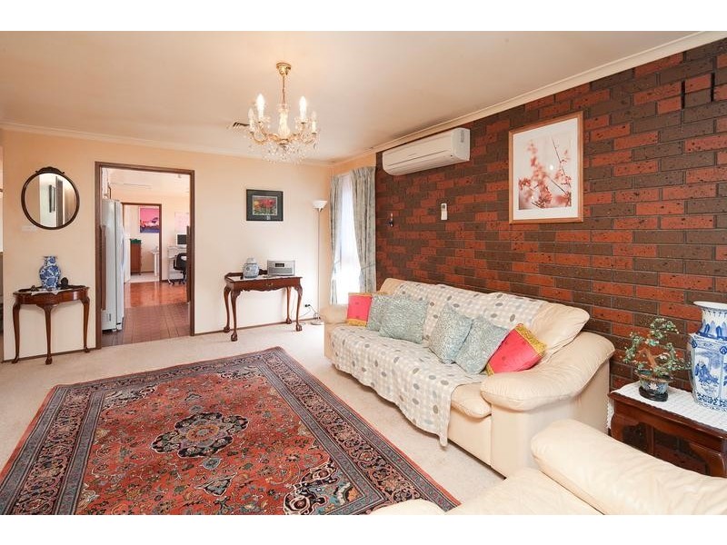 13 Goodjohn Court, Endeavour Hills VIC 3802