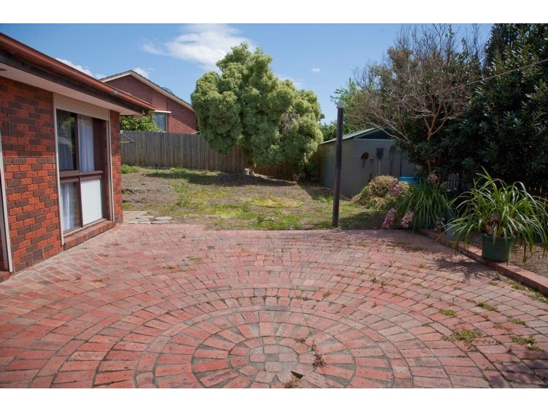 13 Goodjohn Court, Endeavour Hills VIC 3802