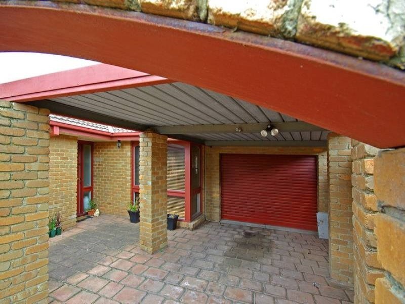 8 Wycombe Rise, Hampton Park VIC 3976