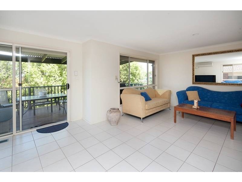 16 Hellyer Way, Endeavour Hills VIC 3802