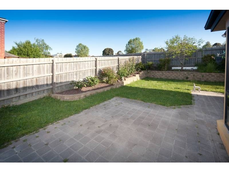 4 Daffodil Court, Endeavour Hills VIC 3802