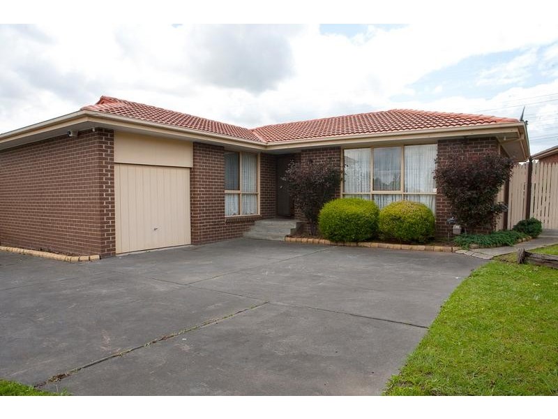 12 Redleap Court, Endeavour Hills VIC 3802