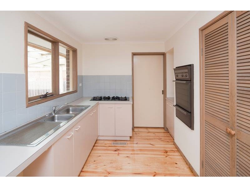 12 Redleap Court, Endeavour Hills VIC 3802