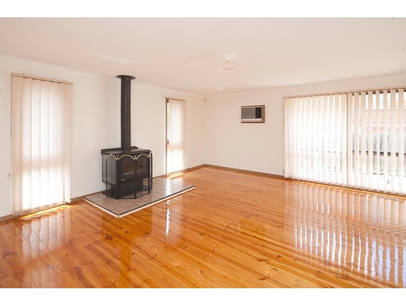 12 Redleap Court, Endeavour Hills VIC 3802