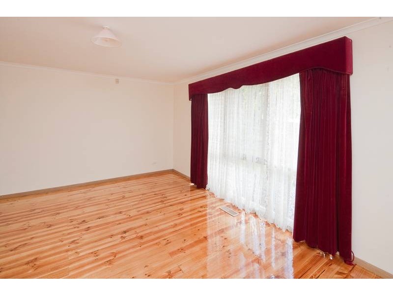 12 Redleap Court, Endeavour Hills VIC 3802