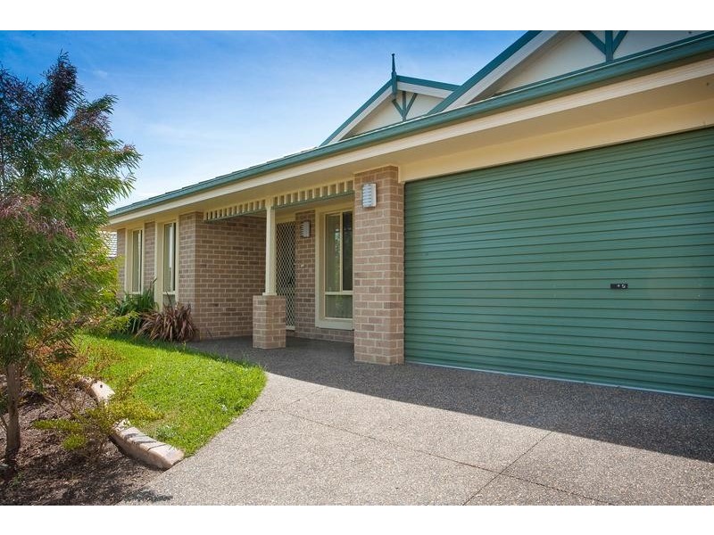 34 Meadowlands Way, Berwick VIC 3806